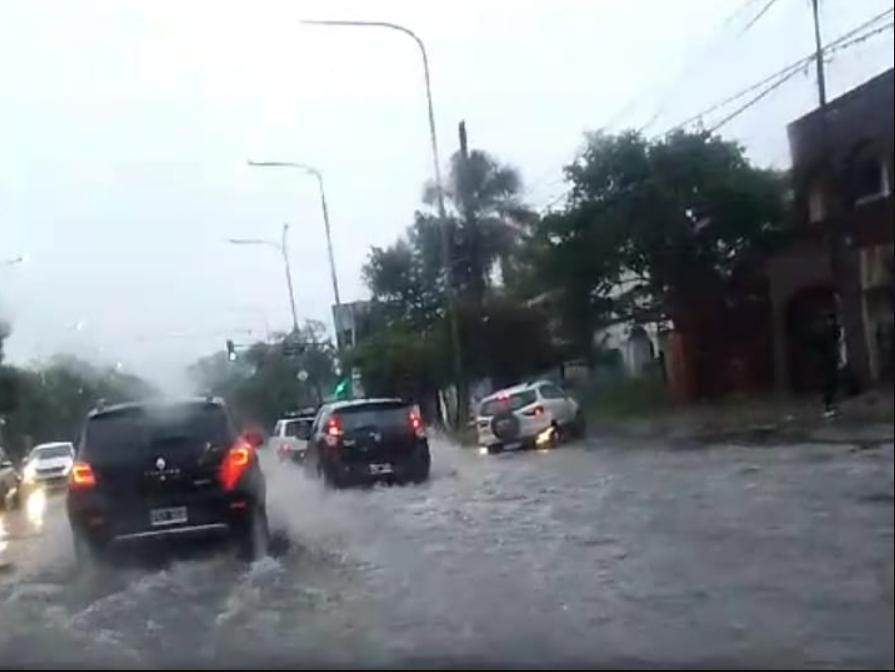  Avenida Mate de Luna al 2800 
